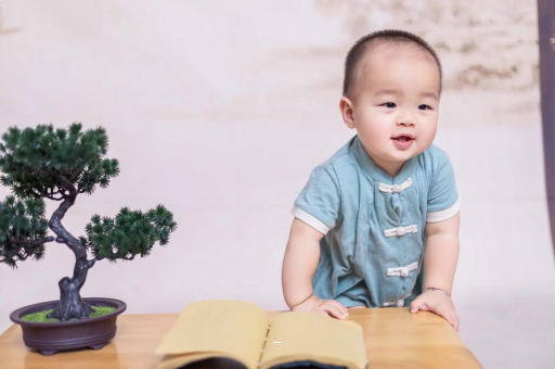南宁宝宝脸上小白点